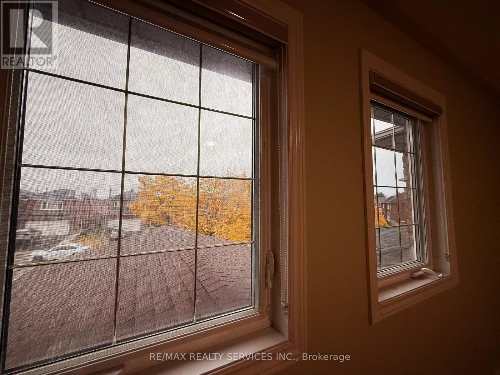 69 Pennsylvania Avenue, Brampton, ON - Indoor Photo Showing Other Room