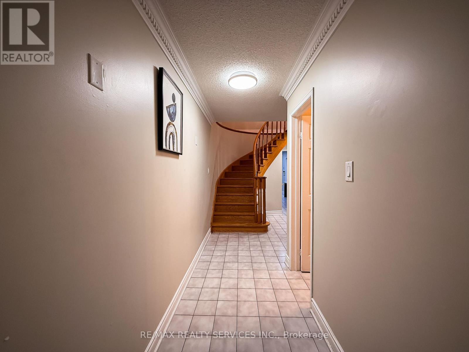 69 Pennsylvania Avenue, Brampton, ON - Indoor Photo Showing Other Room