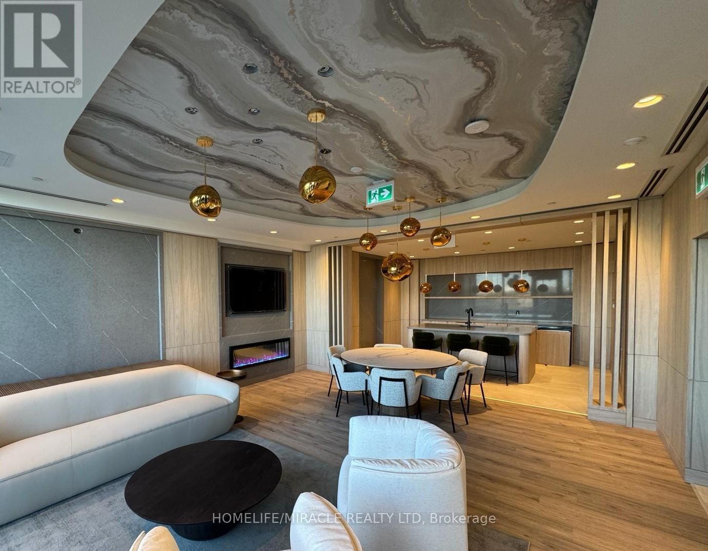 920 - 15 Skyridge Drive, Brampton, ON - Indoor