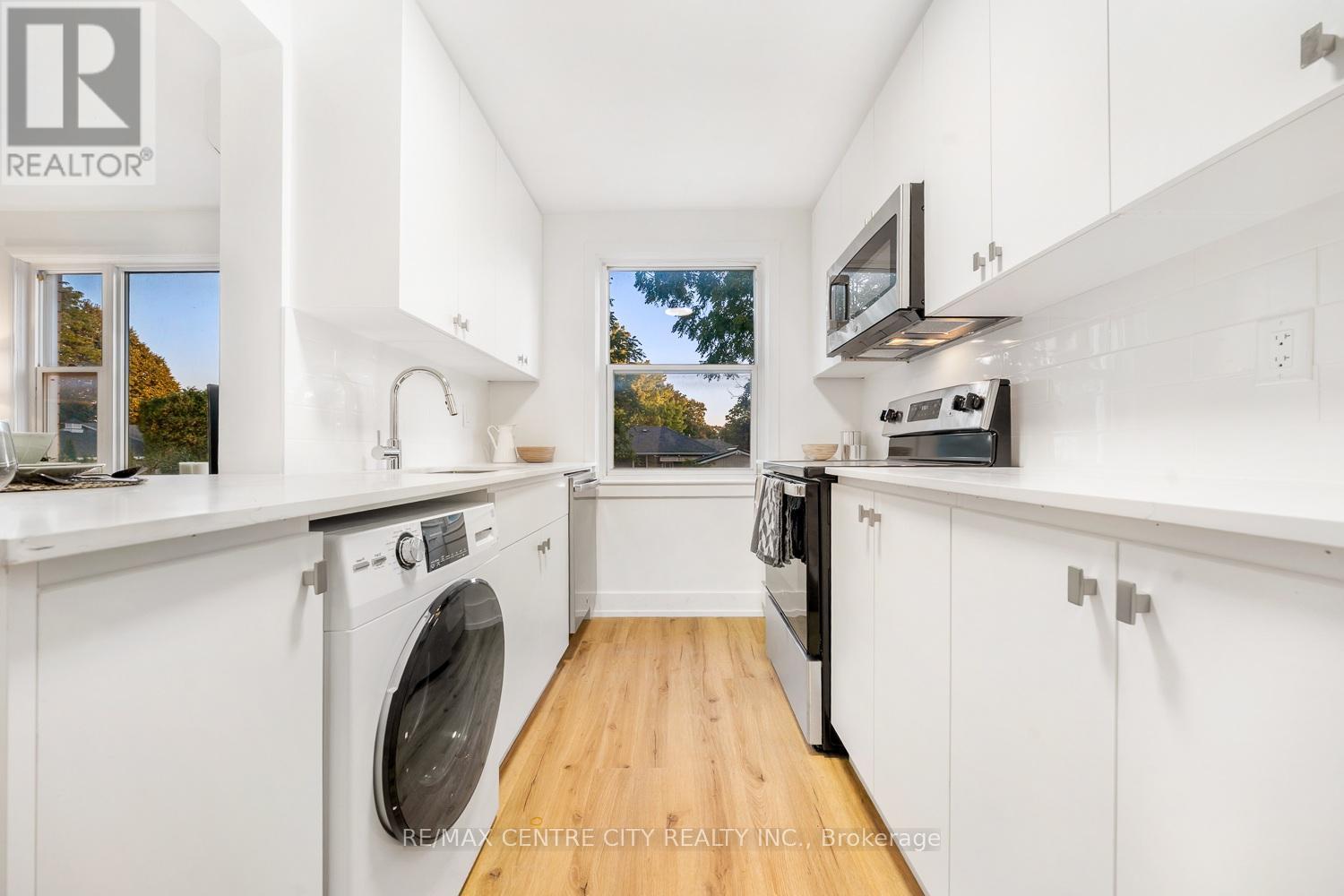 3 - 232 Elm Street, St. Thomas, ON - Indoor Photo Showing Laundry Room