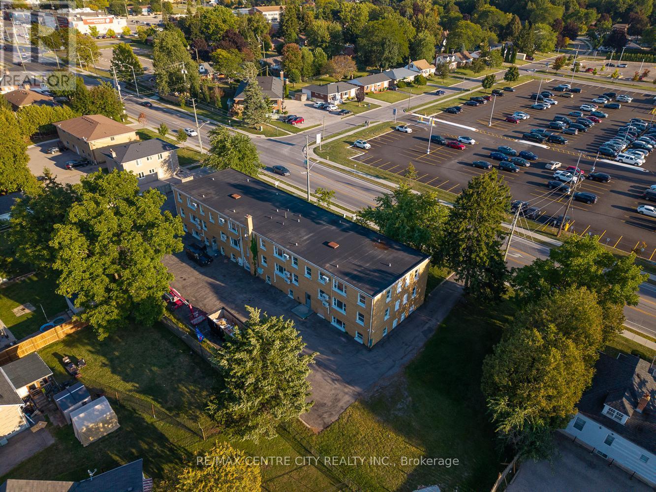 3 - 232 Elm Street, St. Thomas, ON - Outdoor With View