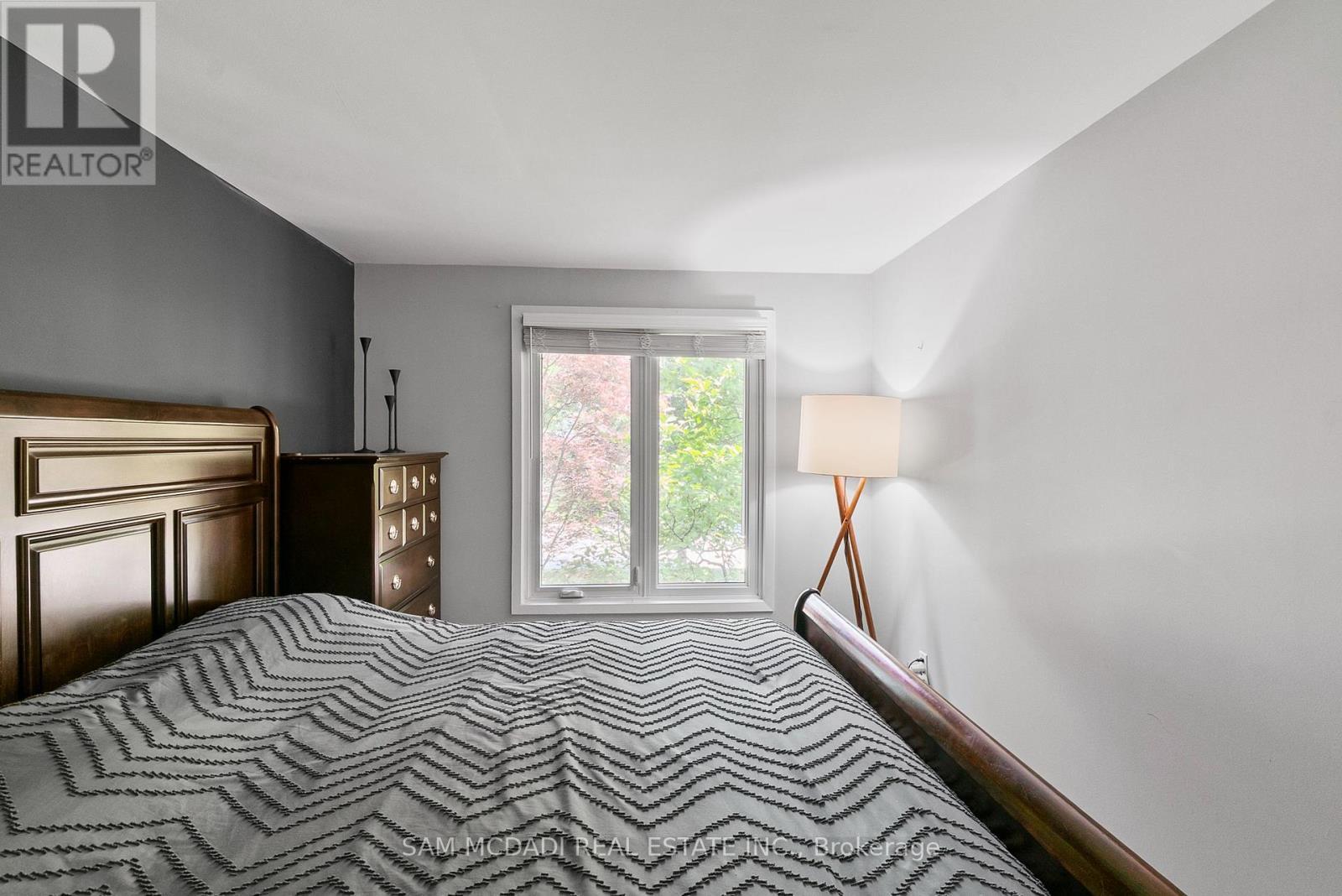 496 Seymour Drive, Oakville, ON - Indoor Photo Showing Bedroom