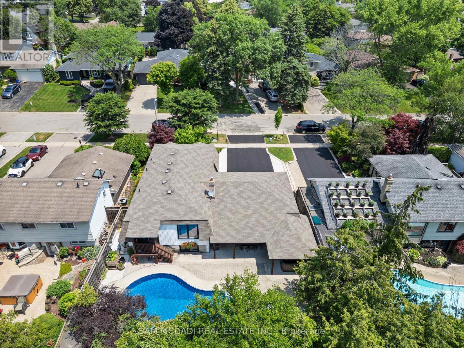 496 Seymour Drive, Oakville, ON - Outdoor With In Ground Pool