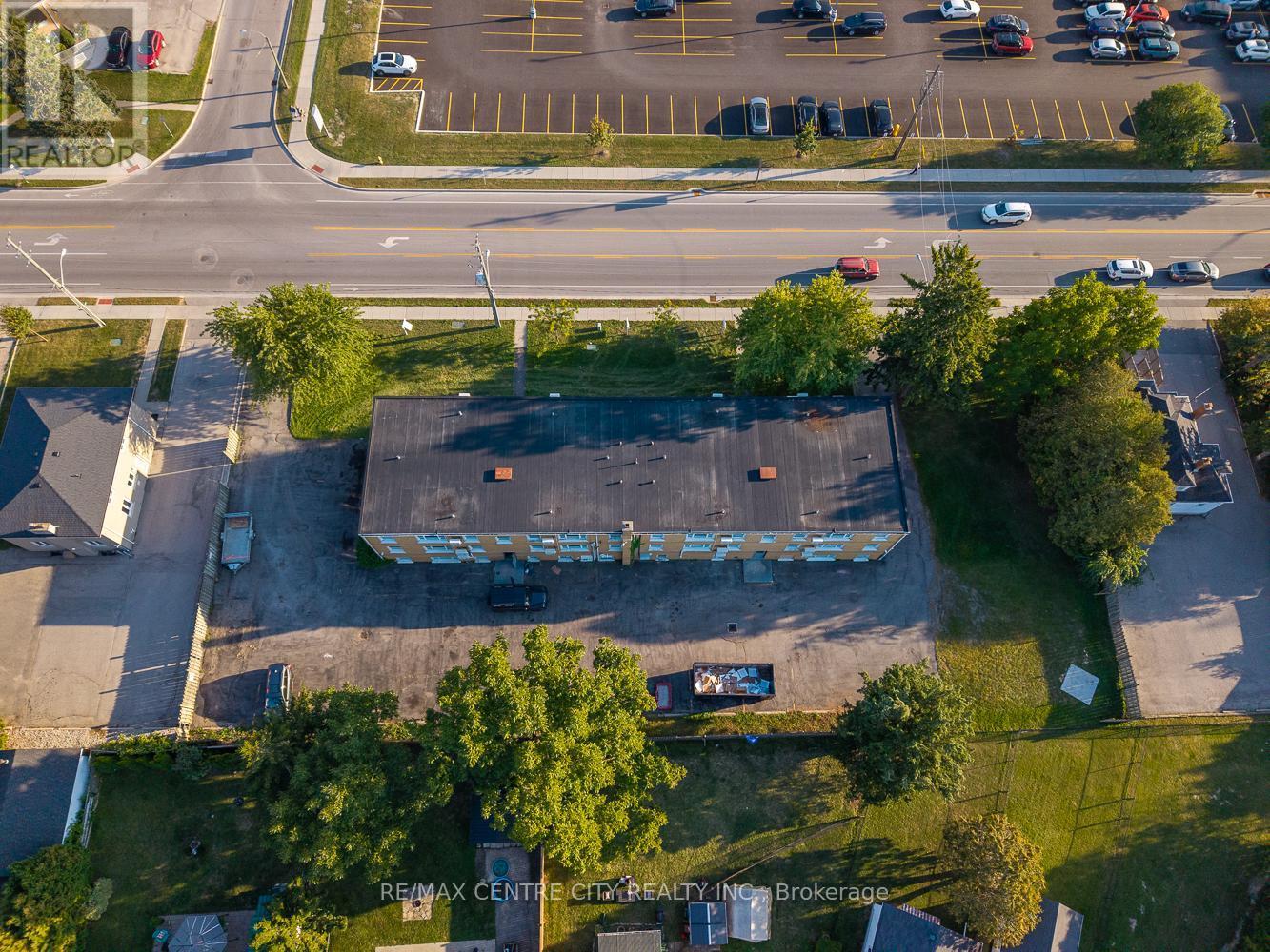 5 - 232 Elm Street, St. Thomas, ON - Outdoor With View