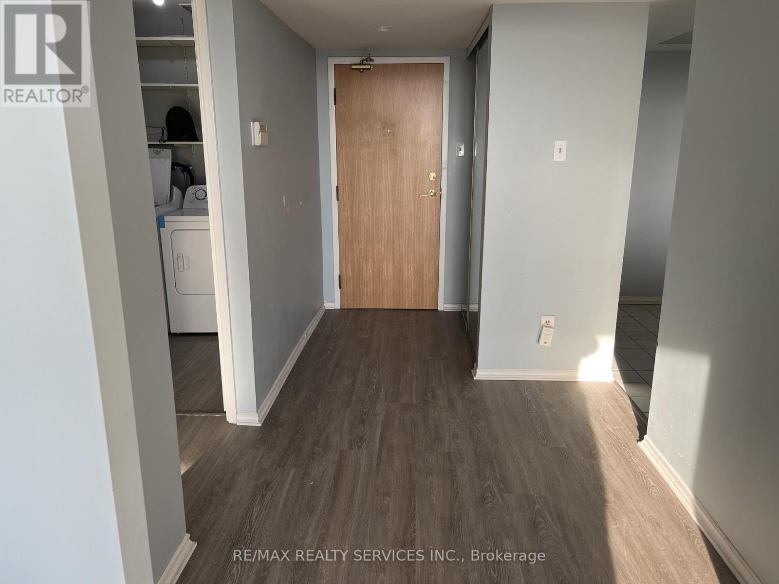 1206 - 330 Mill Street S, Brampton, ON - Indoor Photo Showing Other Room