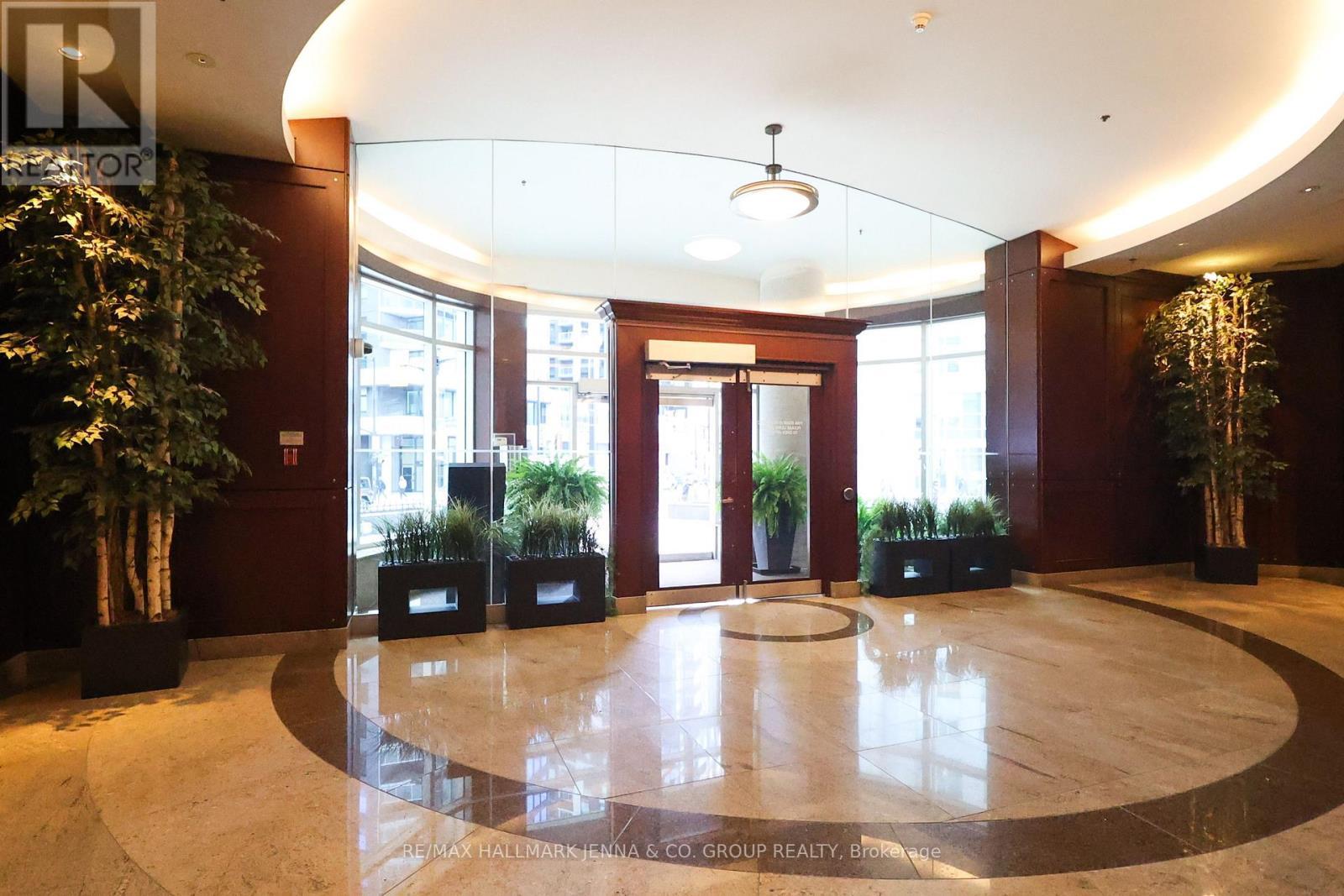 2308 - 234 Rideau Street, Ottawa, ON - Indoor Photo Showing Other Room