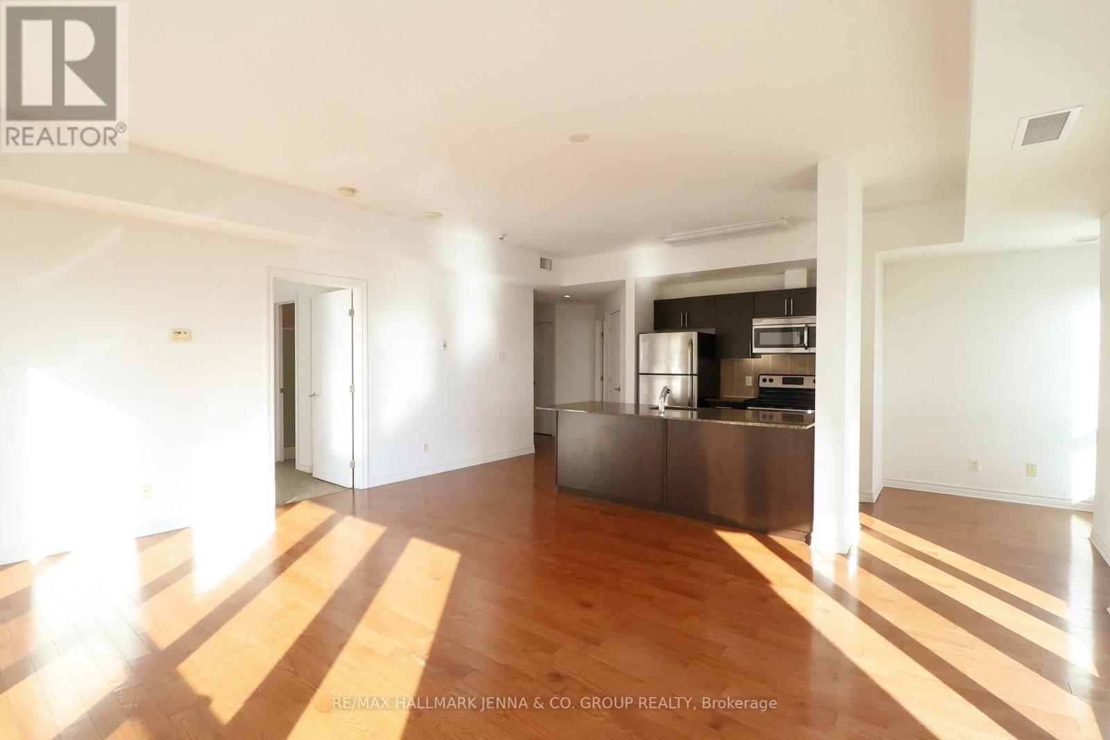 2308 - 234 Rideau Street, Ottawa, ON - Indoor