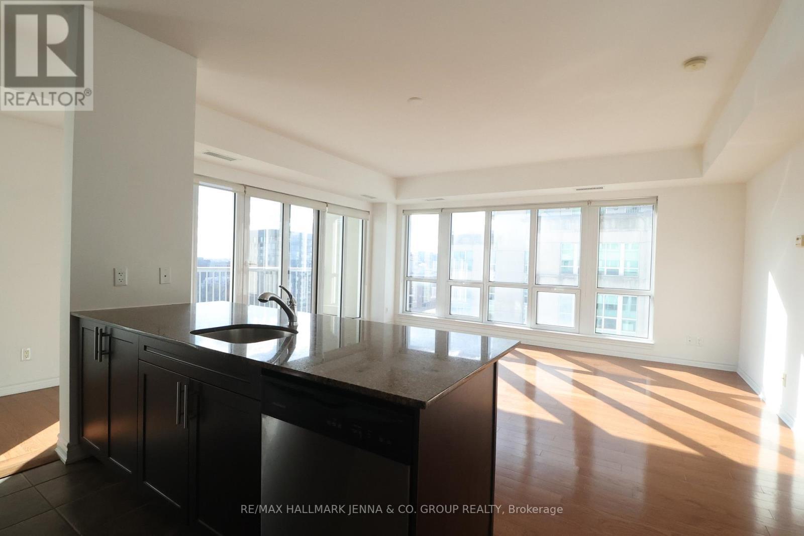 2308 - 234 Rideau Street, Ottawa, ON - Indoor