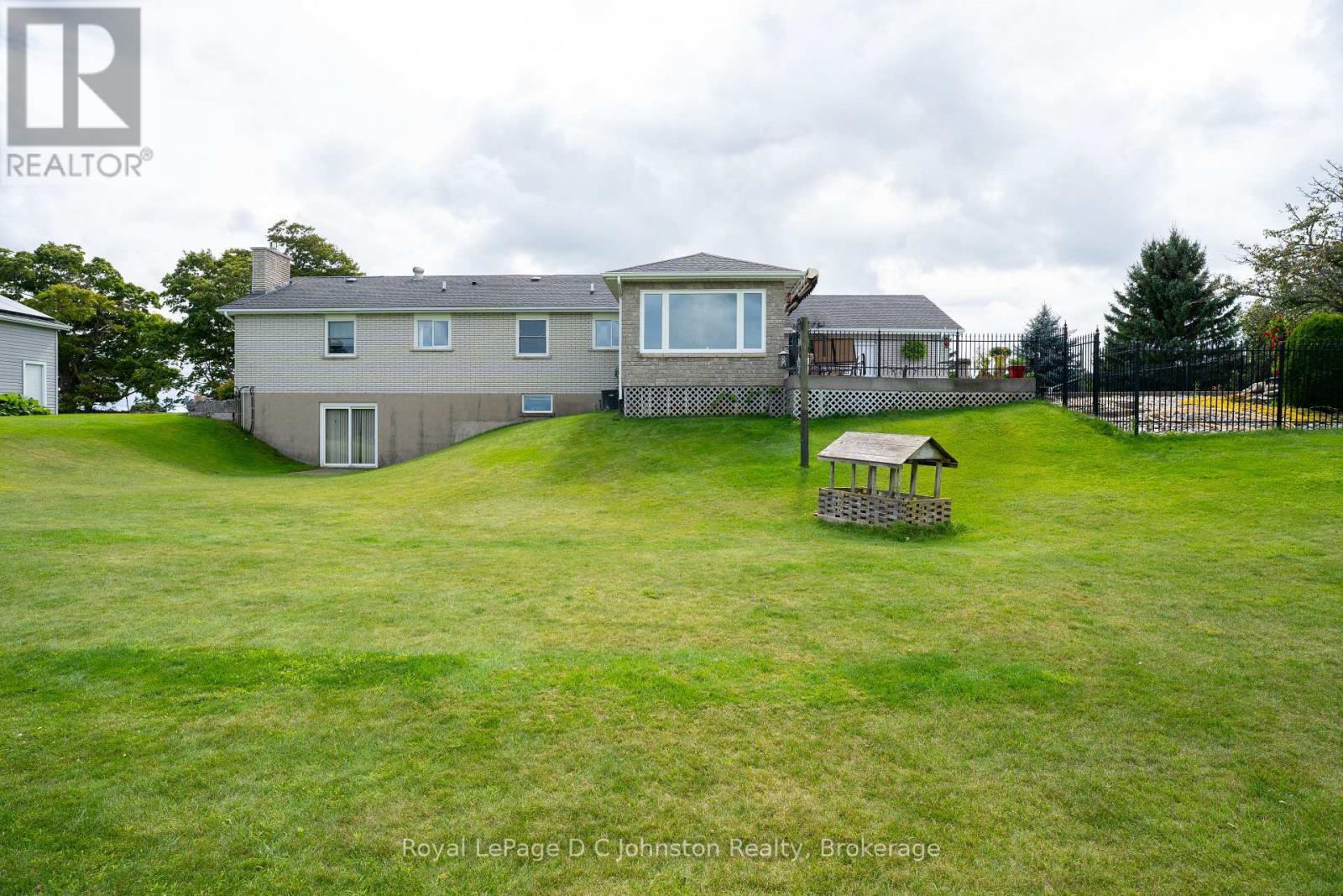 830 Concession 2 Concession W, Saugeen Shores, ON - Outdoor