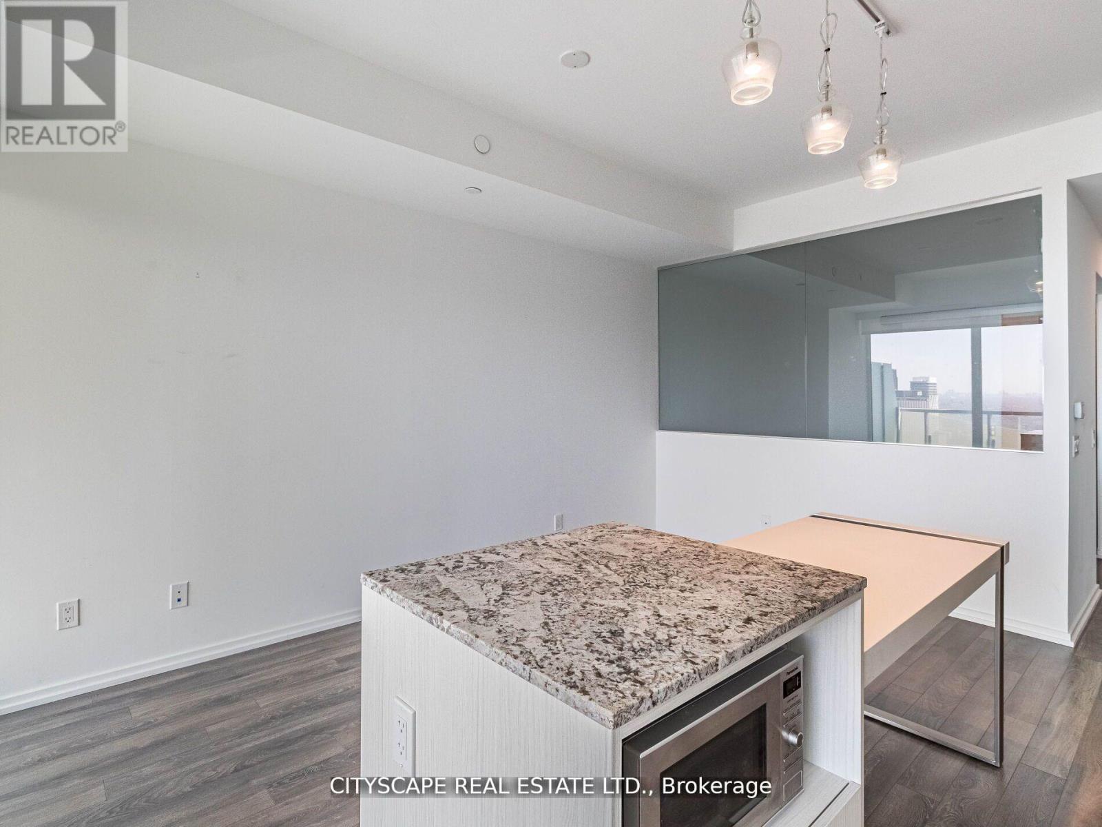3111 - 197 Yonge Street, Toronto, ON - Indoor Photo Showing Kitchen