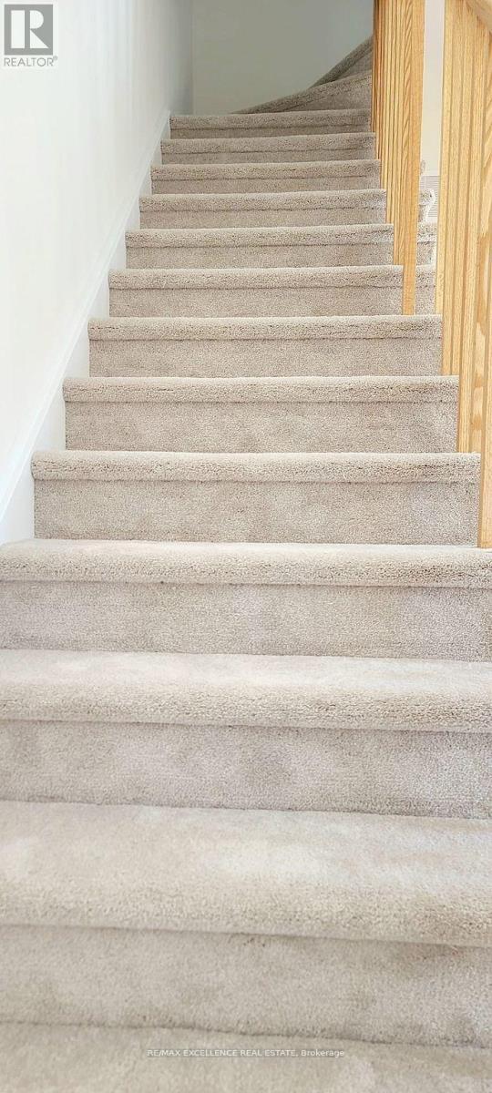 41 - 45 Knotsberry Circle, Brampton, ON - Indoor Photo Showing Other Room