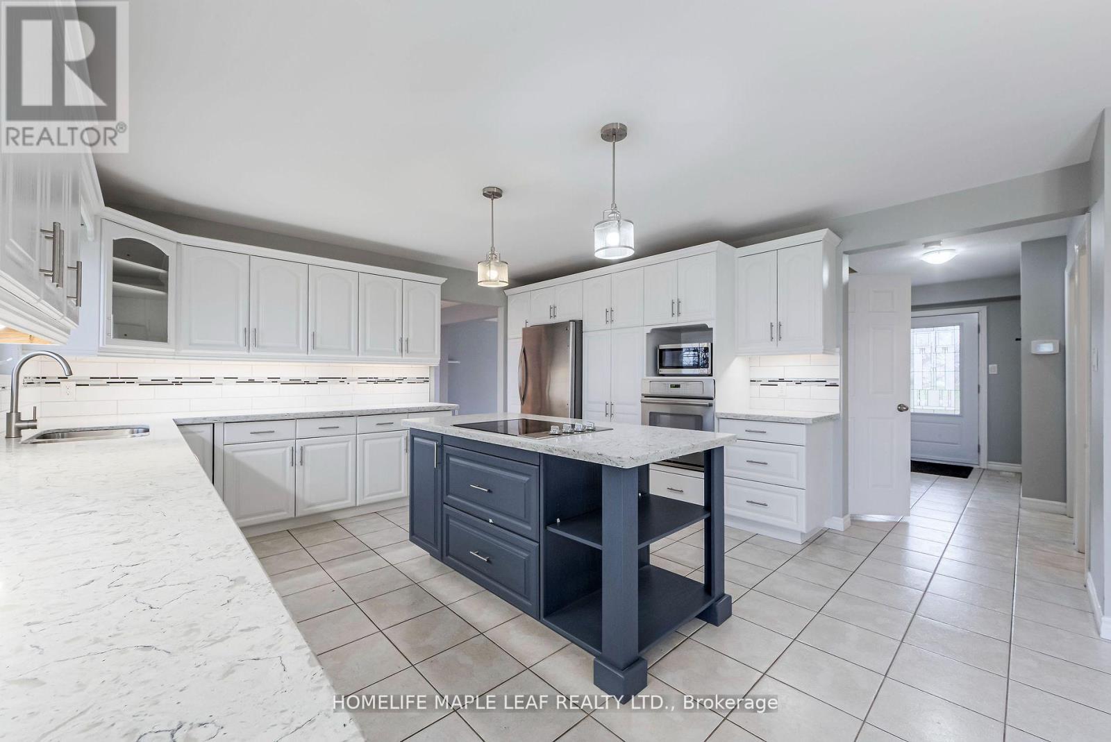 3501 Mccarthy Drive, Clearview, ON