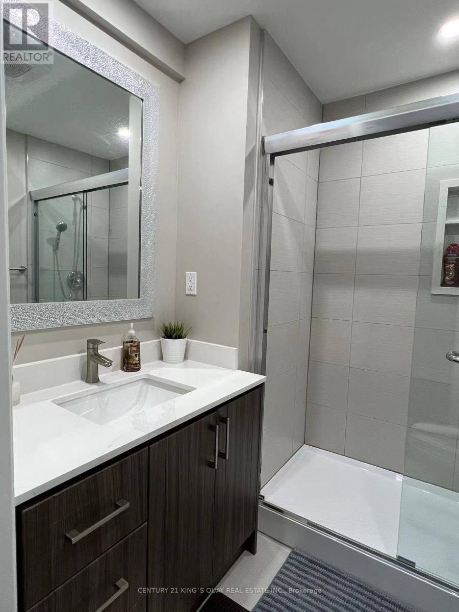 4087 Portage Road, Niagara Falls, ON - Indoor Photo Showing Bathroom