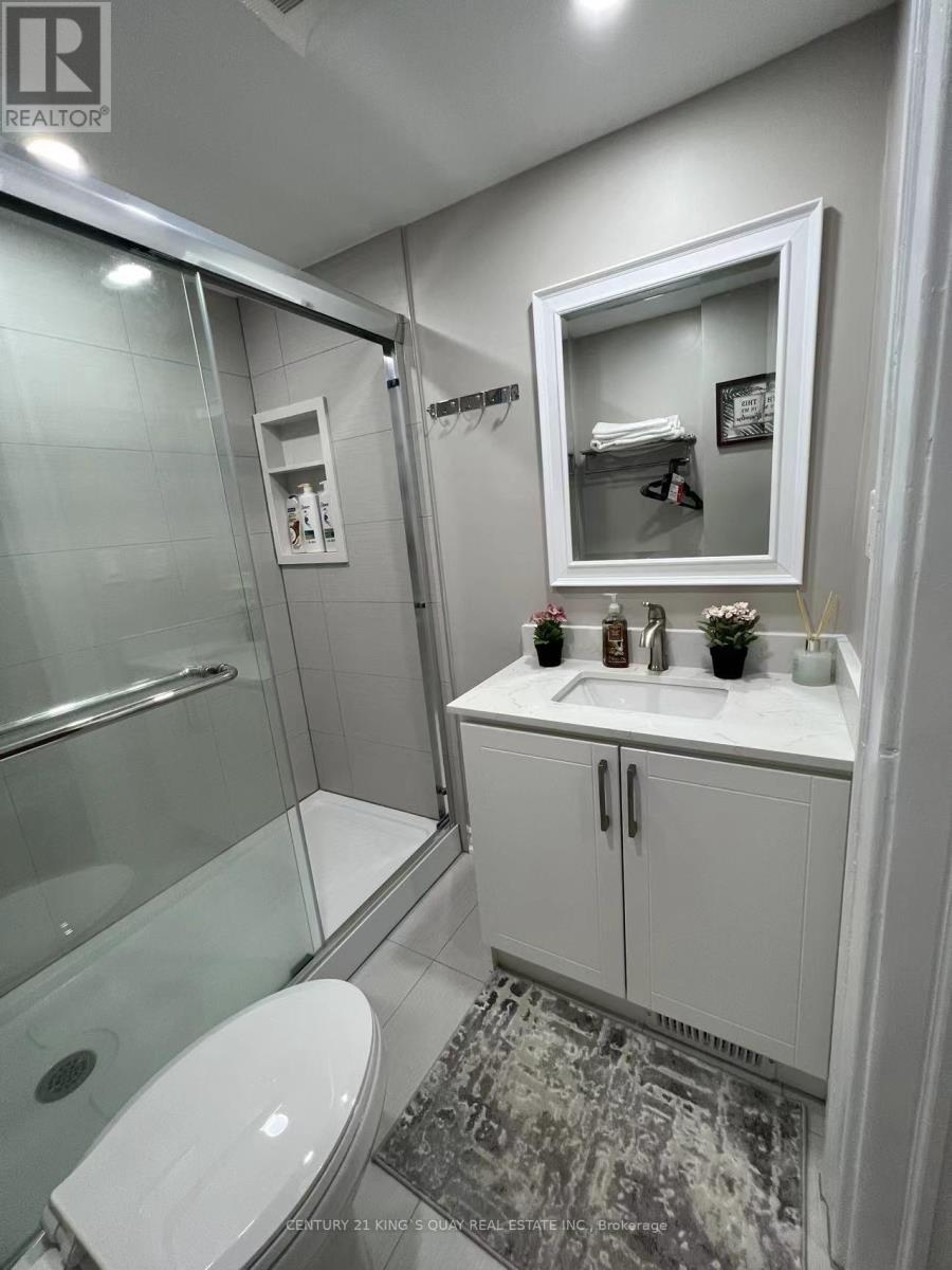 4087 Portage Road, Niagara Falls, ON - Indoor Photo Showing Bathroom
