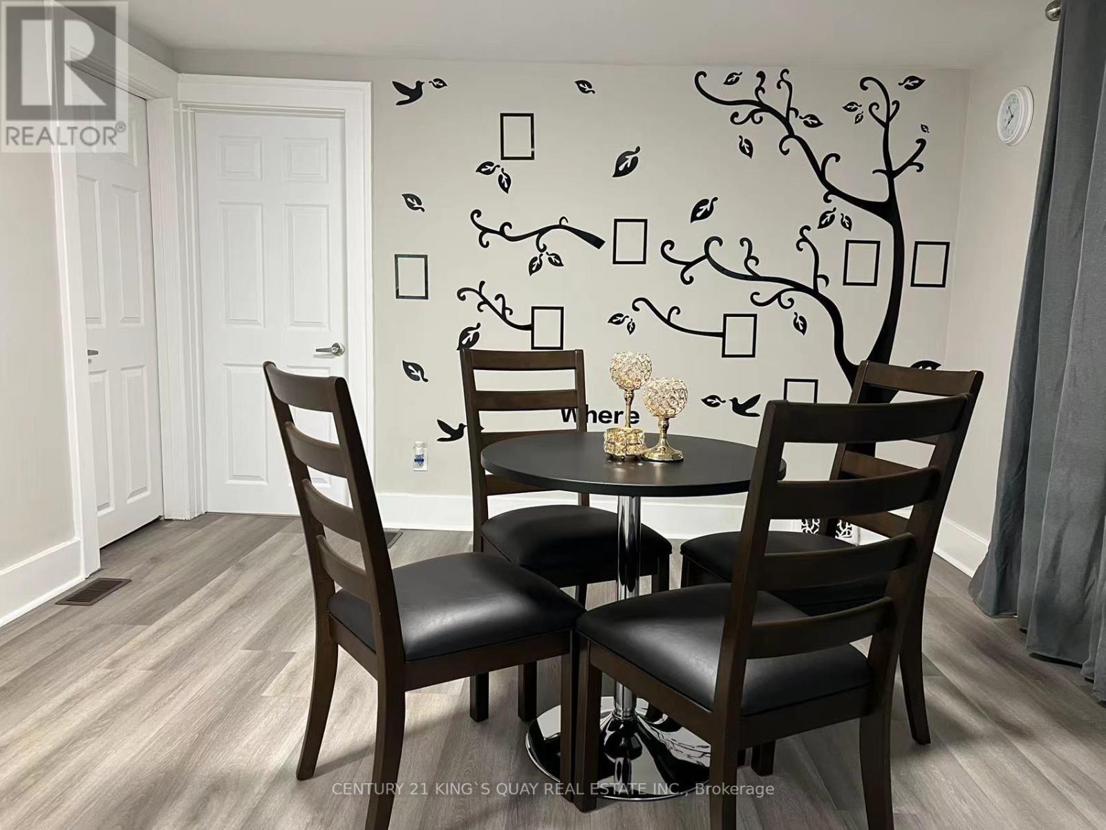 4087 Portage Road, Niagara Falls, ON - Indoor Photo Showing Dining Room