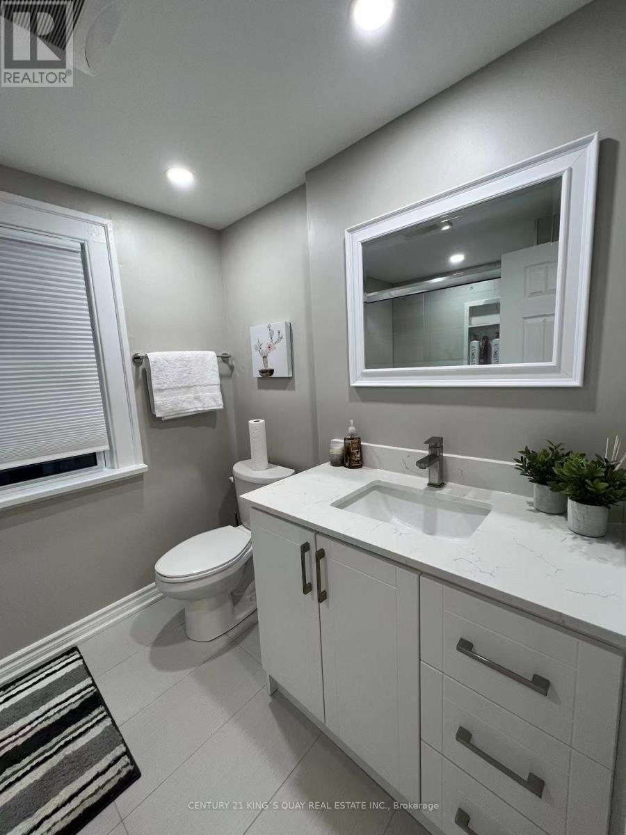 4087 Portage Road, Niagara Falls, ON - Indoor Photo Showing Bathroom