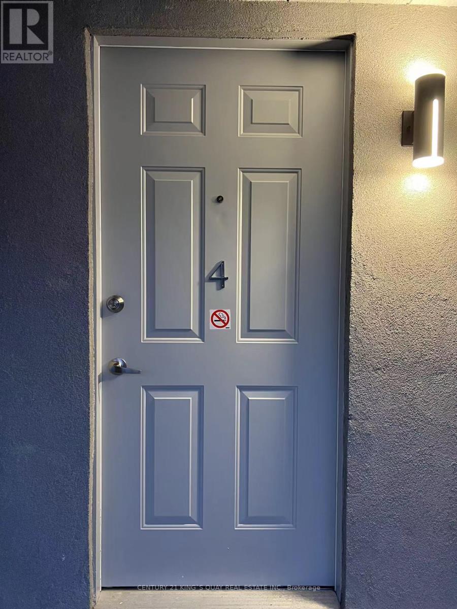 4087 Portage Road, Niagara Falls, ON - Outdoor With Exterior