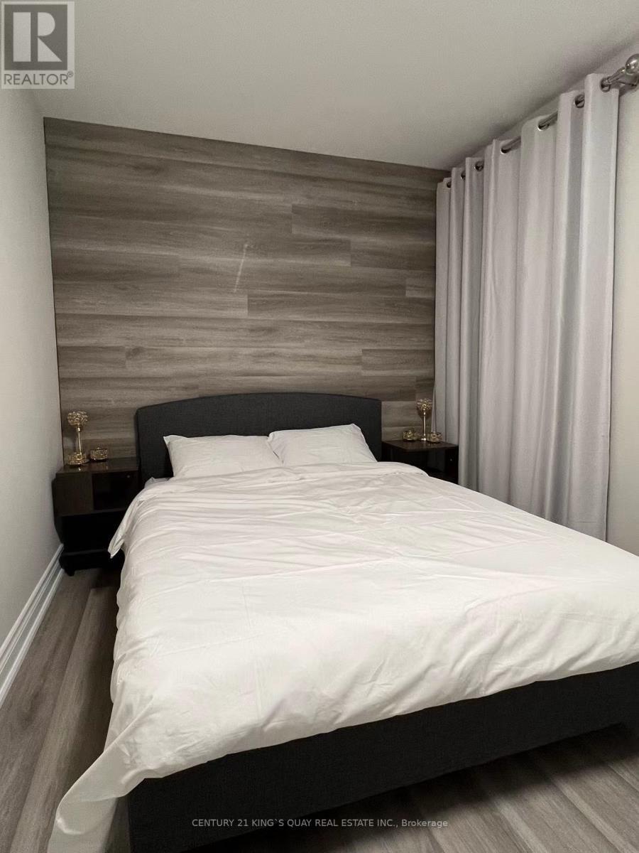 4087 Portage Road, Niagara Falls, ON - Indoor Photo Showing Bedroom