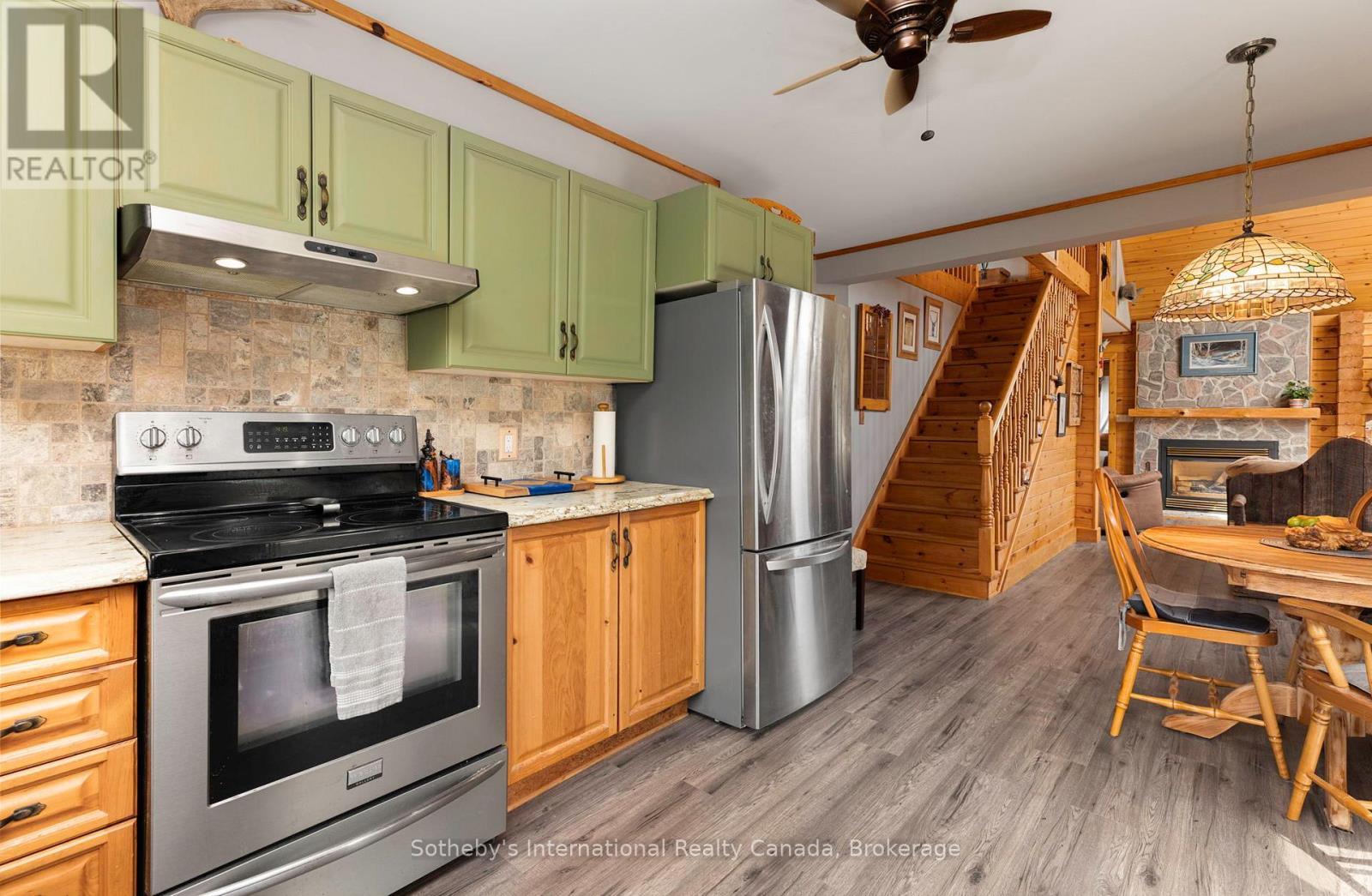 20 Kodiak Road, Mckellar, ON - Indoor Photo Showing Kitchen With Stainless Steel Kitchen