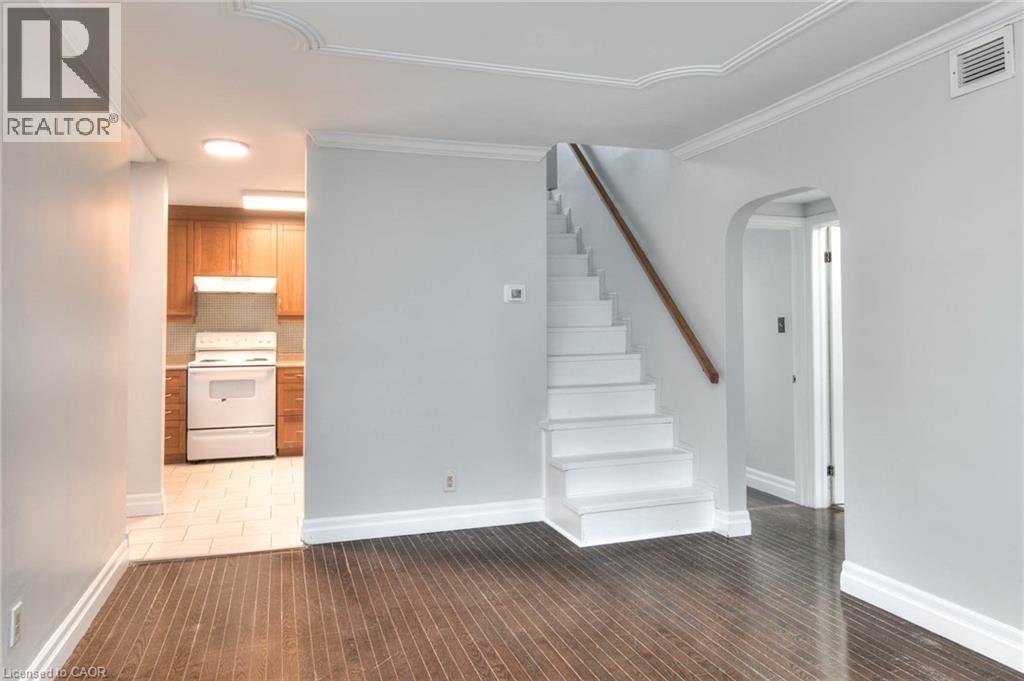 839 Stirling Avenue S Unit# 1, Kitchener, ON - Indoor Photo Showing Other Room