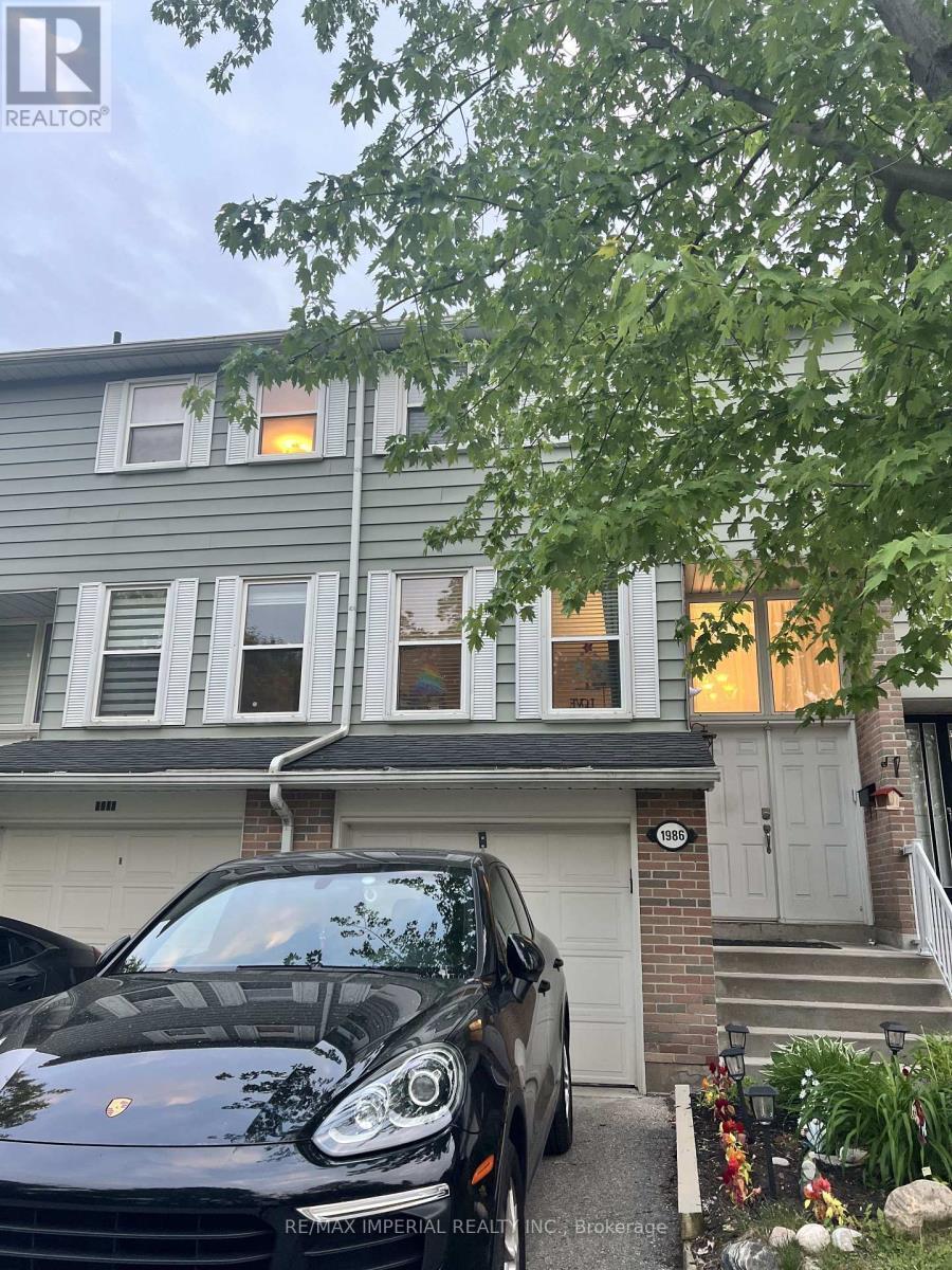 Upper - 1986 John Street, Markham, ON - Outdoor