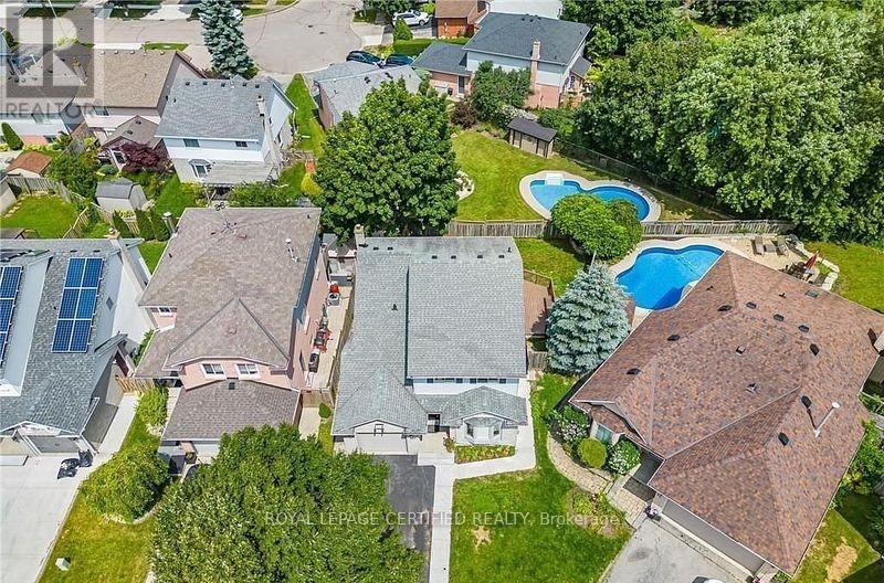 Lower - 19 Driftwood Place, Hamilton, ON