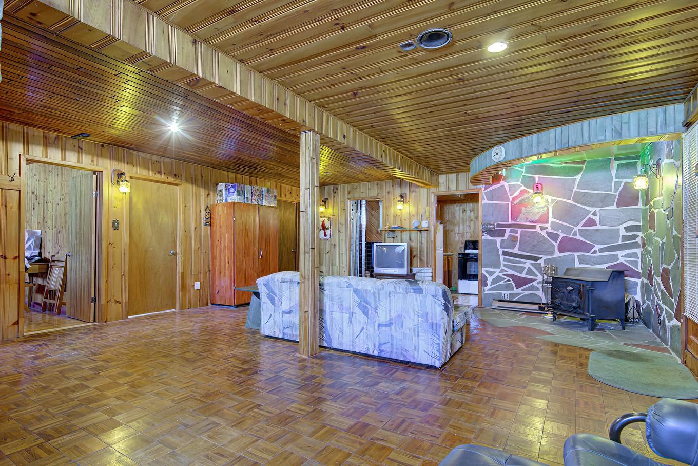 Family room - 1560 Rue Trépanier, Laval (Chomedey), QC - Indoor