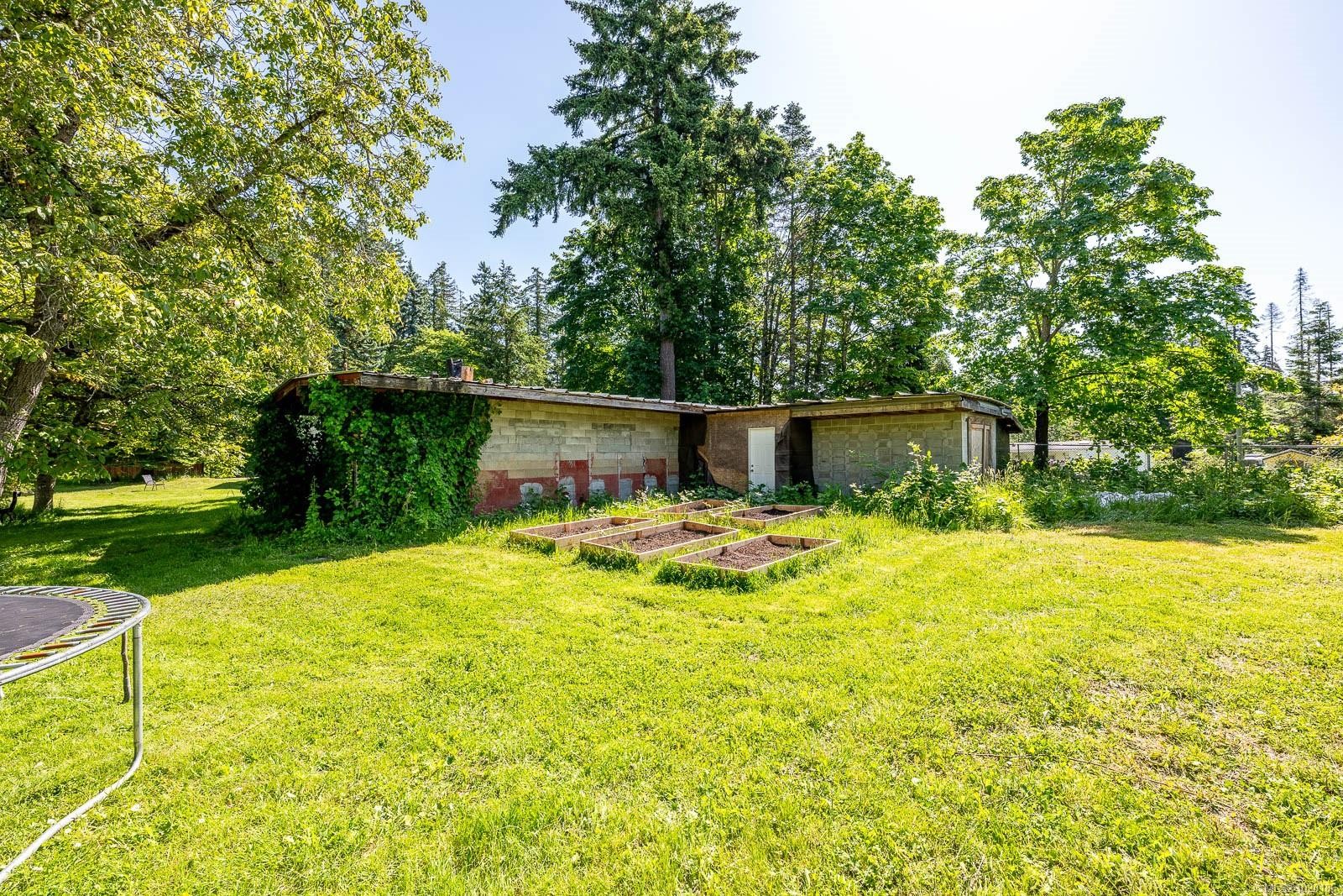 4399 Island Hwy South, Courtenay, BC