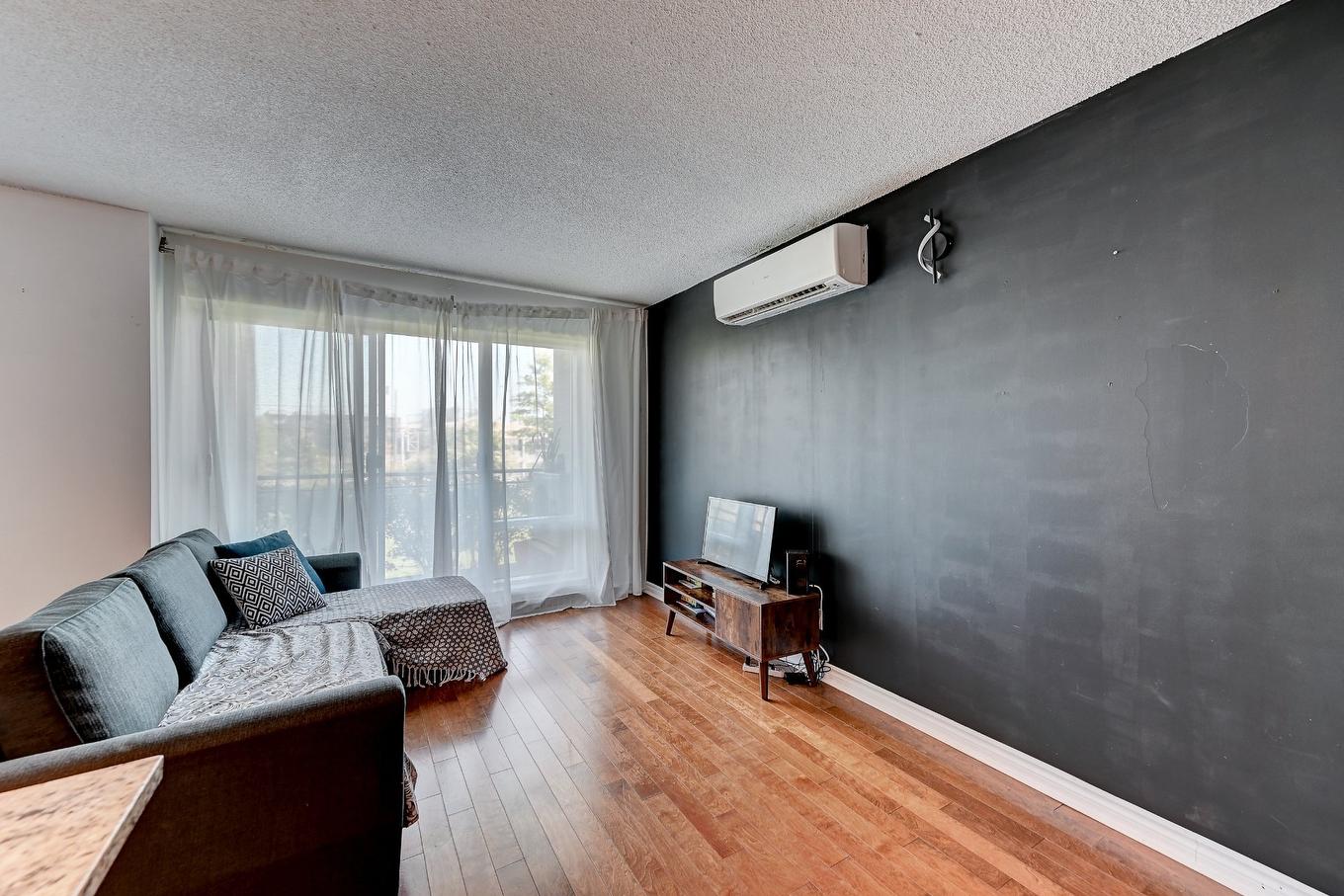 Living room - 109-7620 Boul. Marie-Victorin, Brossard, QC - Indoor