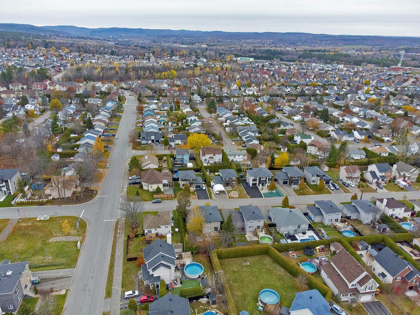 Aerial photo - 1879 Rue Angèle, Saint-Jérôme, QC - Outdoor With View