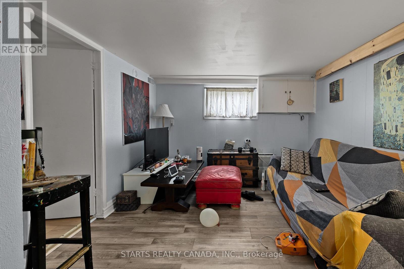 420 Macdonnell Street, Kingston, ON - Indoor