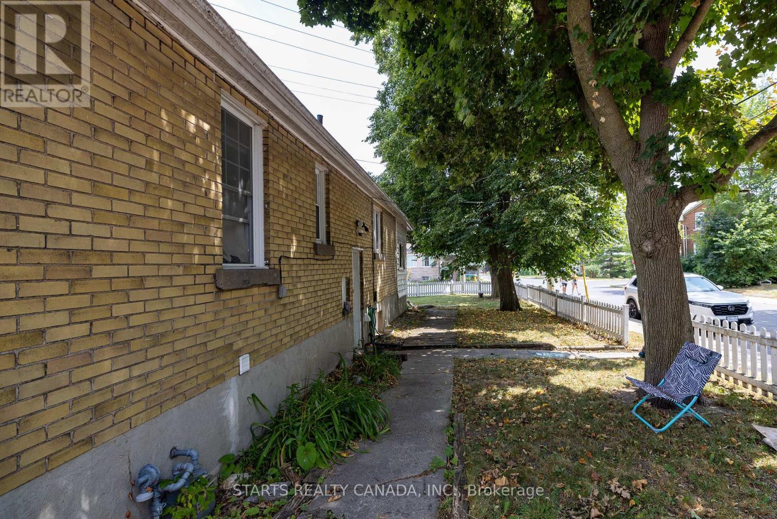 420 Macdonnell Street, Kingston, ON - Outdoor