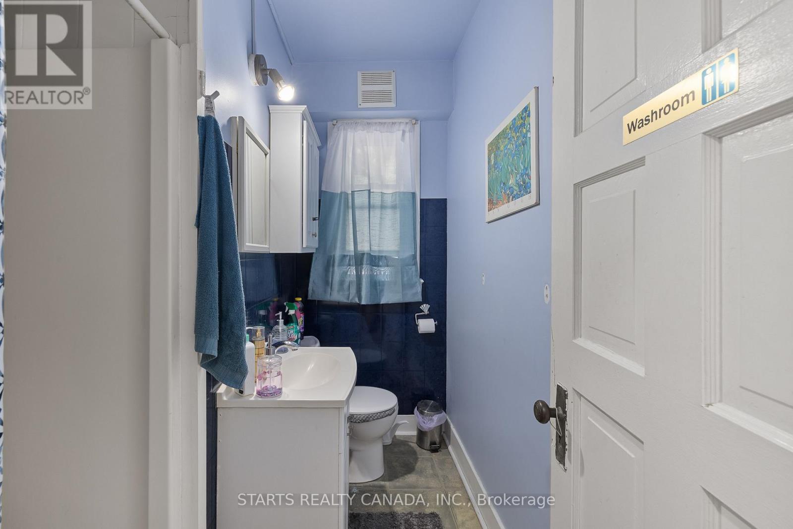 420 Macdonnell Street, Kingston, ON - Indoor Photo Showing Bathroom