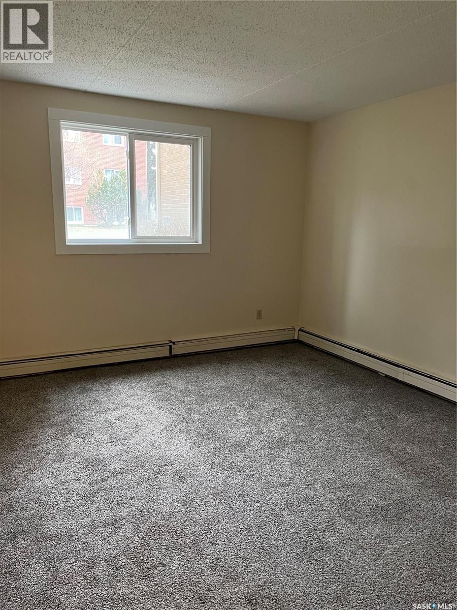 14 27 Centennial Street, Regina, SK - Indoor Photo Showing Other Room