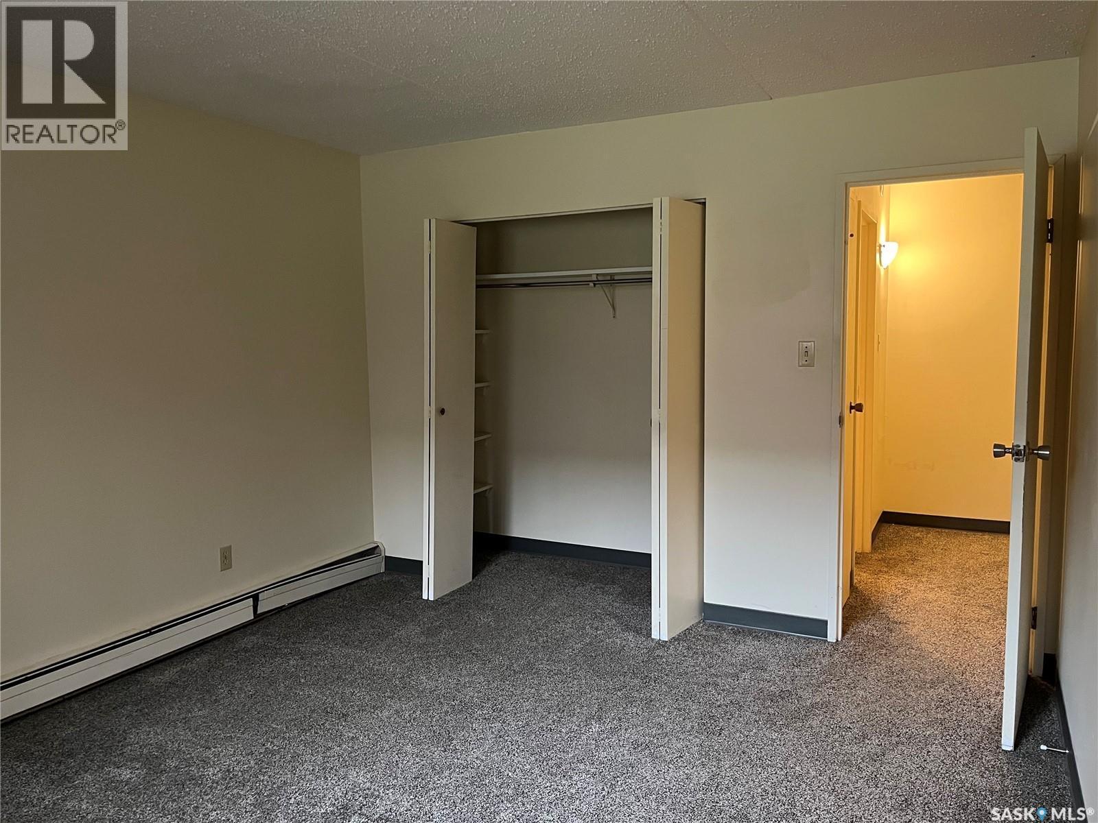 14 27 Centennial Street, Regina, SK - Indoor