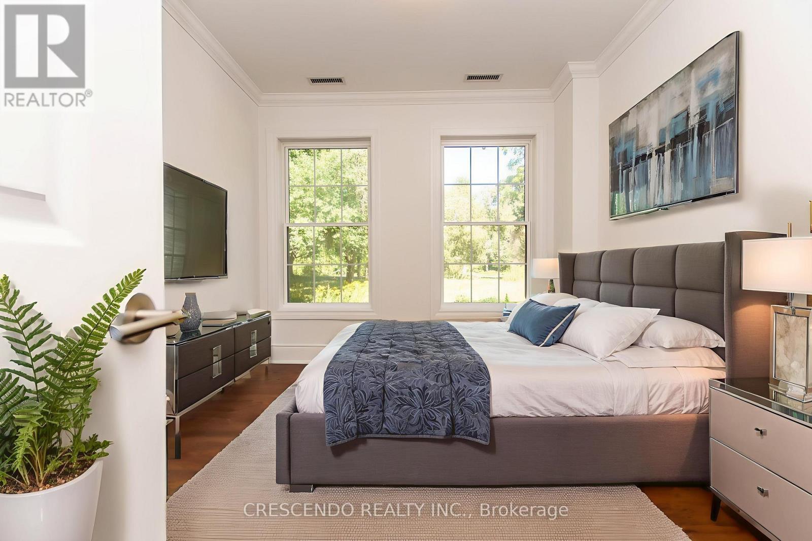 210 - 10360 Islington Avenue W, Vaughan, ON - Indoor Photo Showing Bedroom