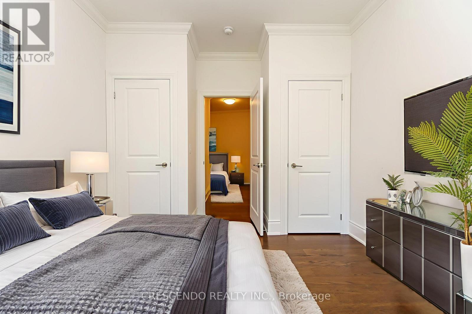 210 - 10360 Islington Avenue W, Vaughan, ON - Indoor Photo Showing Bedroom