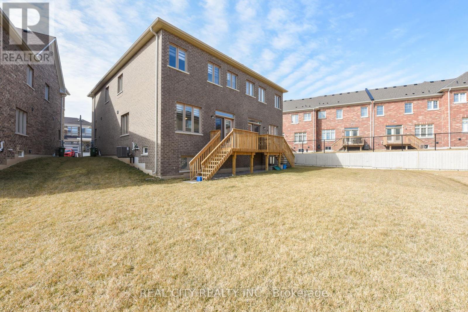 38 Silver Meadow Gardens, Hamilton, ON - Outdoor With Exterior