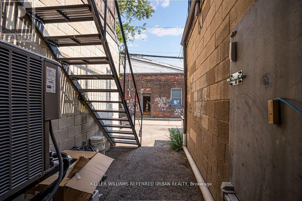 499 Danforth Avenue, Toronto, ON