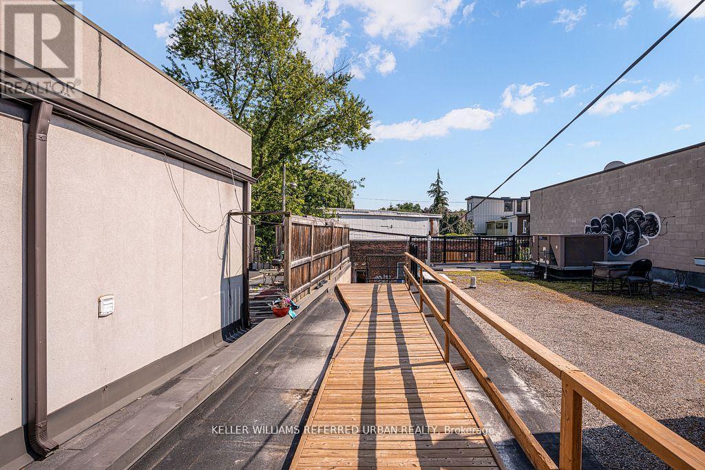 499 Danforth Avenue, Toronto, ON