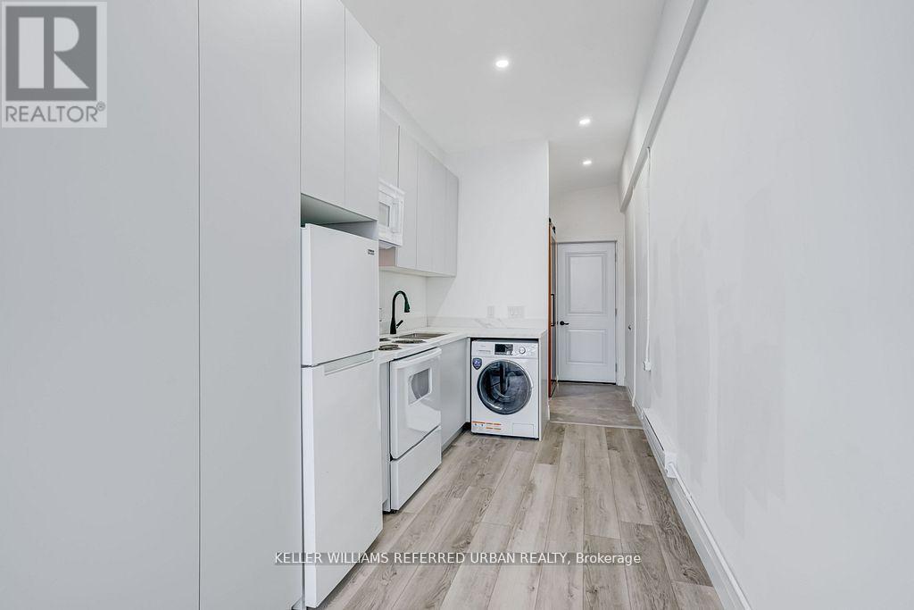 499 Danforth Avenue, Toronto, ON