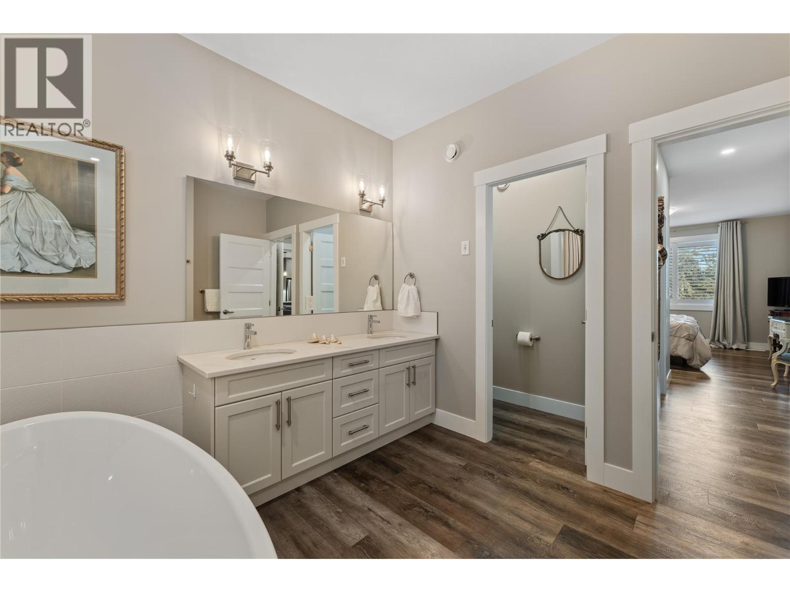 3820 20Th Street Ne Unit# 12, Salmon Arm, BC - Indoor Photo Showing Bathroom