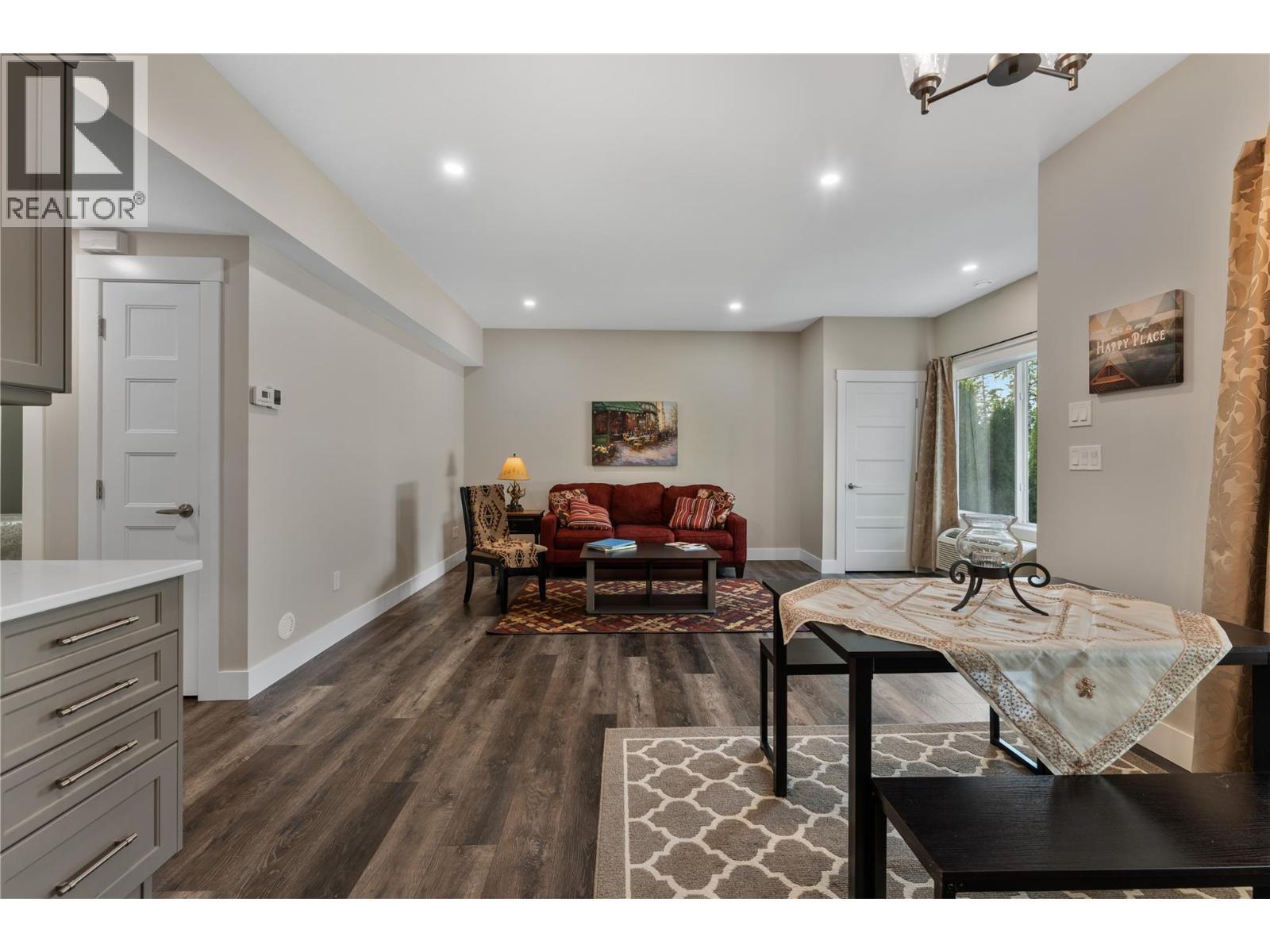 3820 20Th Street Ne Unit# 12, Salmon Arm, BC - Indoor