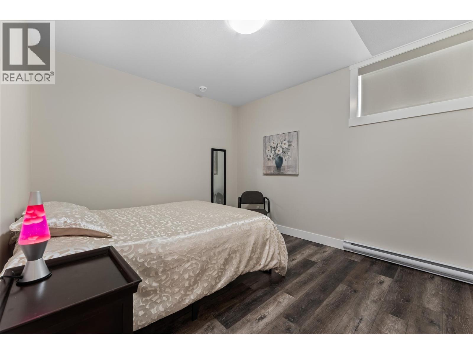 3820 20Th Street Ne Unit# 12, Salmon Arm, BC - Indoor Photo Showing Bedroom