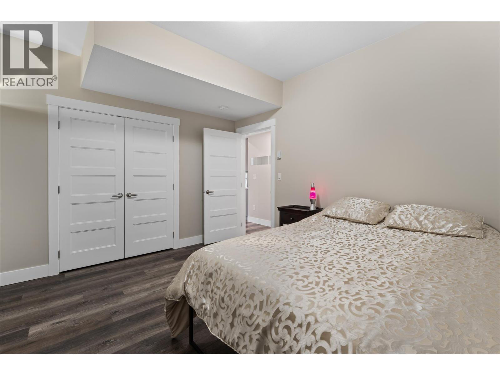 3820 20Th Street Ne Unit# 12, Salmon Arm, BC - Indoor Photo Showing Bedroom