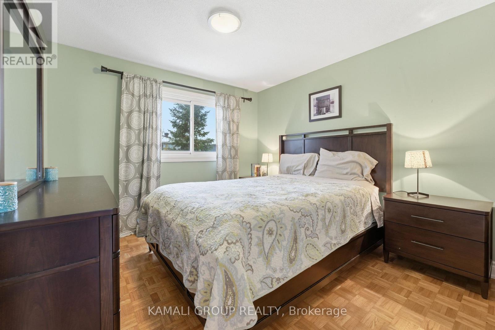 Bedroom 1 - Main - 112 Kersey Crescent, Richmond Hill, ON - Indoor Photo Showing Bedroom