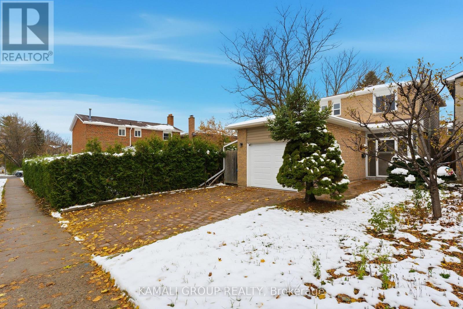 2 Parking - Main - 112 Kersey Crescent, Richmond Hill, ON - Outdoor