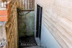 Side separate entrance -