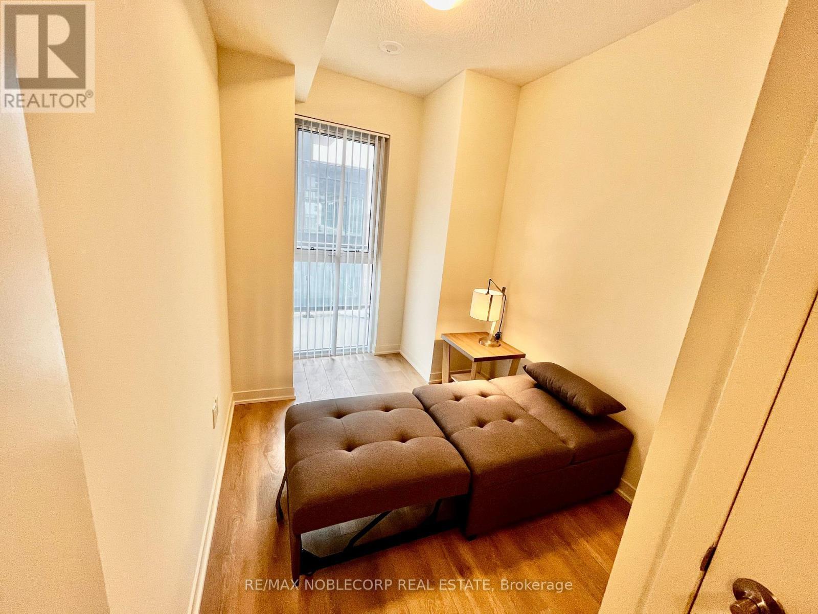 711 - 38 Annie Craig Drive, Toronto, ON - Indoor