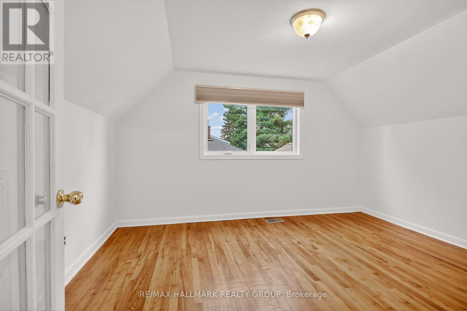 2042 Tilson Street, Ottawa, ON - Indoor Photo Showing Other Room
